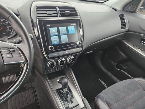 Used 2025 Mitsubishi Outlander Sport SE image 20