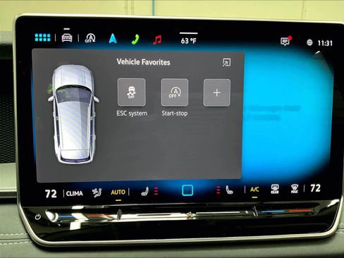 Used 2025 Volkswagen Tiguan SE w/ Panoramic Sunroof Package image 39