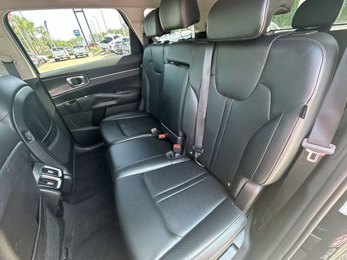 Used 2024 Kia Sorento S FWD image 27