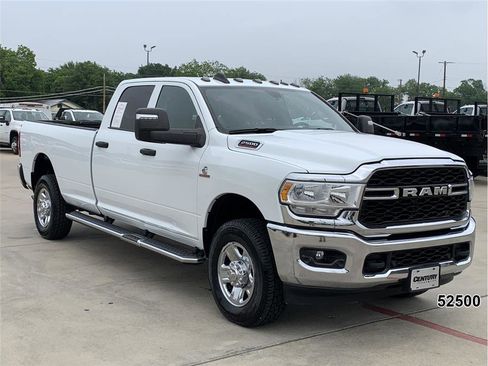 Used 2024 RAM 2500 Tradesman w/ Chrome Appearance Group AWD/4WD image 3