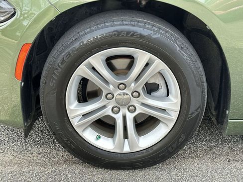 Used 2022 Dodge Charger SXT image 10