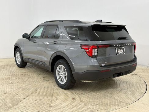 New 2026 Ford Explorer Active image 3