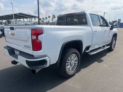 Certified 2022 Chevrolet Silverado 2500 High Country w/ Safety Package II image 3