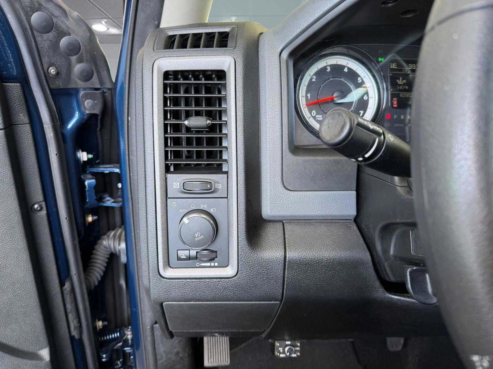 Used 2020 RAM 1500 Tradesman w/ Tradesman SXT Package AWD/4WD image 21