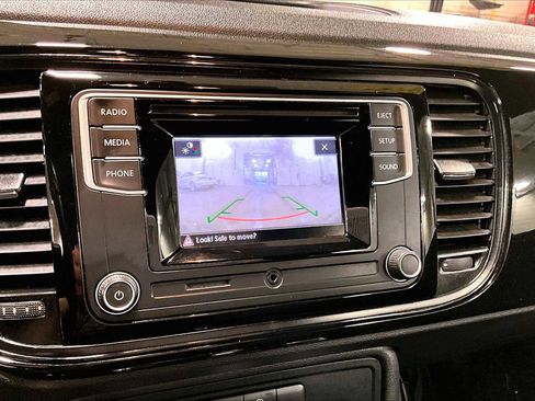 Used 2018 Volkswagen Beetle 2.0T S image 26