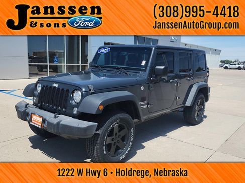 Used 2018 Jeep Wrangler Unlimited Sport S AWD/4WD image 2