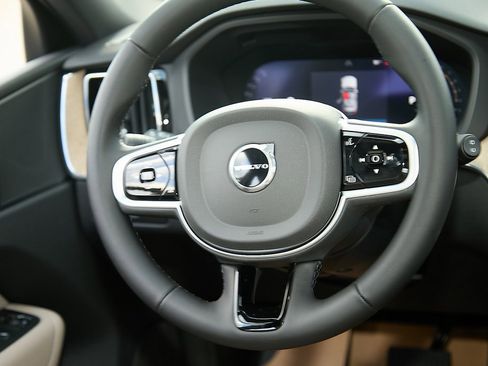 New 2026 Volvo XC60 B5 Plus w/ Protection Package Premier image 25