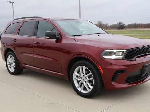 Used 2024 Dodge Durango GT image 4