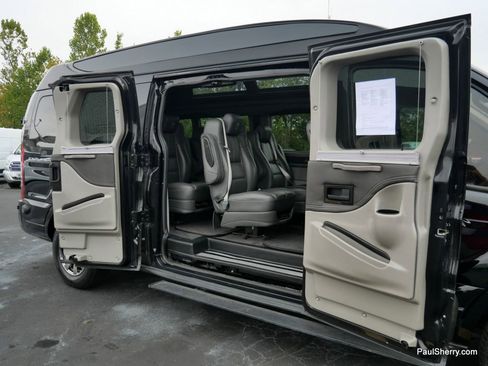 Used 2019 Ford Transit 150 148 Low Roof w/ Exterior Upgrade Package image 25