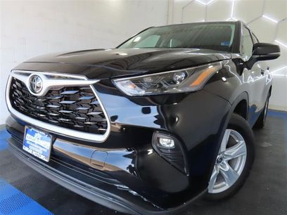 Used 2025 Toyota Highlander LE