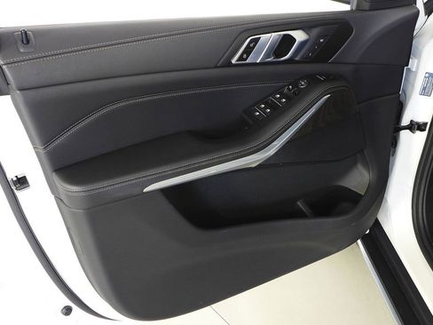 Used 2023 BMW X5 sDrive40i w/ Premium Package image 11