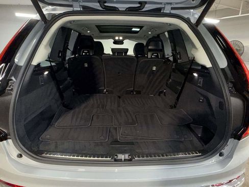 Used 2025 Volvo XC90 B6 Plus AWD/4WD image 17