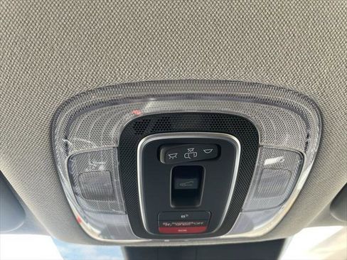 New 2025 Hyundai Elantra Limited image 29