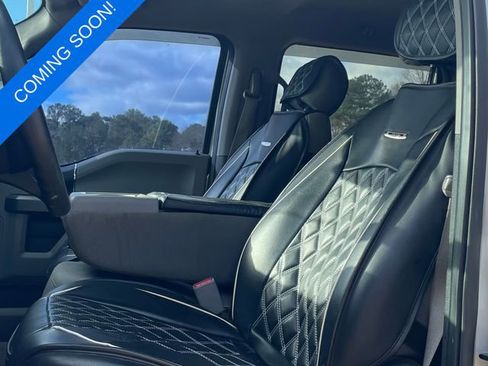 Used 2017 Ford F150 XLT AWD/4WD image 8