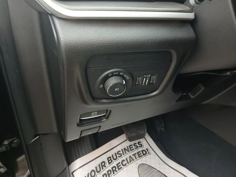 Used 2023 Jeep Grand Cherokee L Limited image 24