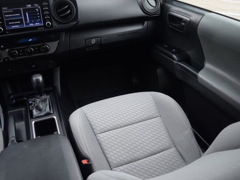 Used 2023 Toyota Tacoma SR AWD/4WD image 14