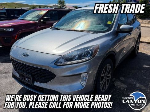 Used 2021 Ford Escape SEL w/ Class II Trailer Tow Package AWD/4WD image 4