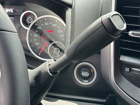 New 2026 RAM 2500 Big Horn AWD/4WD image 20