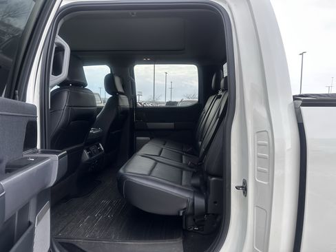 Used 2021 Ford F150 Lariat w/ Equipment Group 502A High image 8