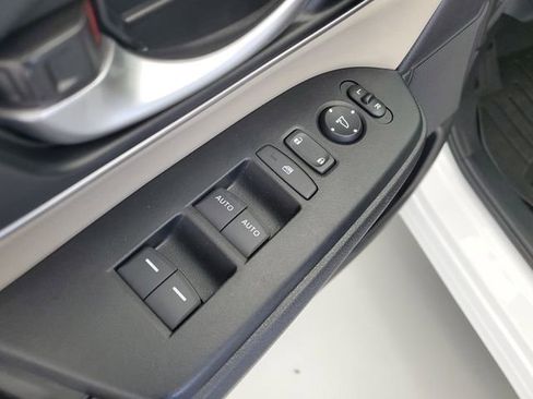 Used 2022 Honda CR-V Touring image 22