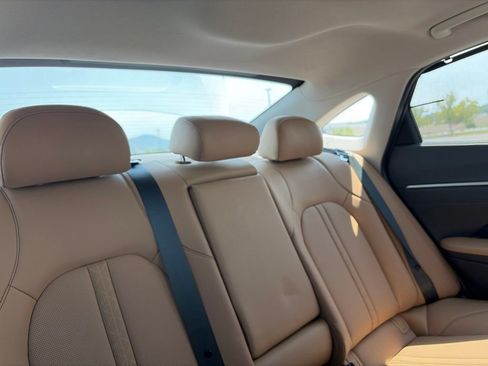 Used 2025 Hyundai Sonata Limited FWD image 33