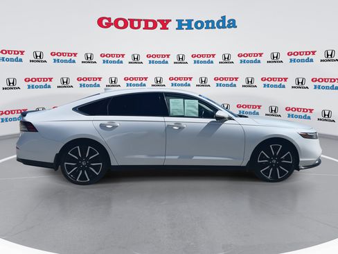 Certified 2023 Honda Accord Touring image 9