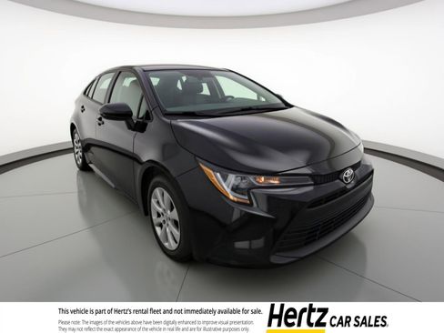 Used 2025 Toyota Corolla LE image 1