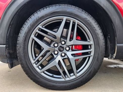 Used 2025 Ford Explorer ST-Line w/ Premium Package RWD image 10