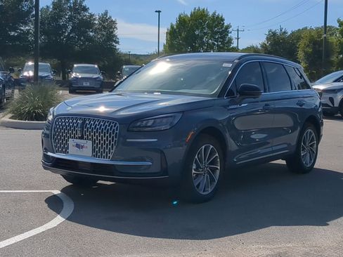 New 2025 Lincoln Corsair AWD w/ Equipment Group 101A image 7