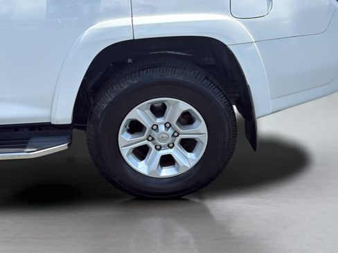 Used 2019 Toyota 4Runner SR5 RWD image 18