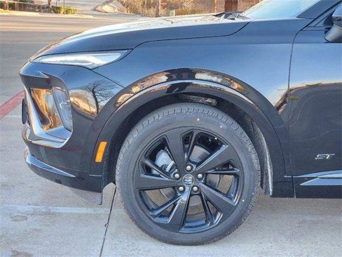 New 2025 Buick Envision Sport Touring image 5