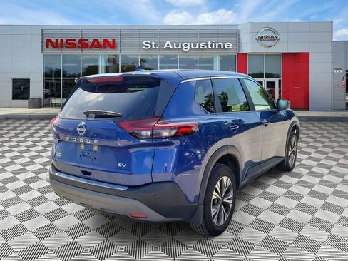 Certified 2023 Nissan Rogue SV FWD image 2