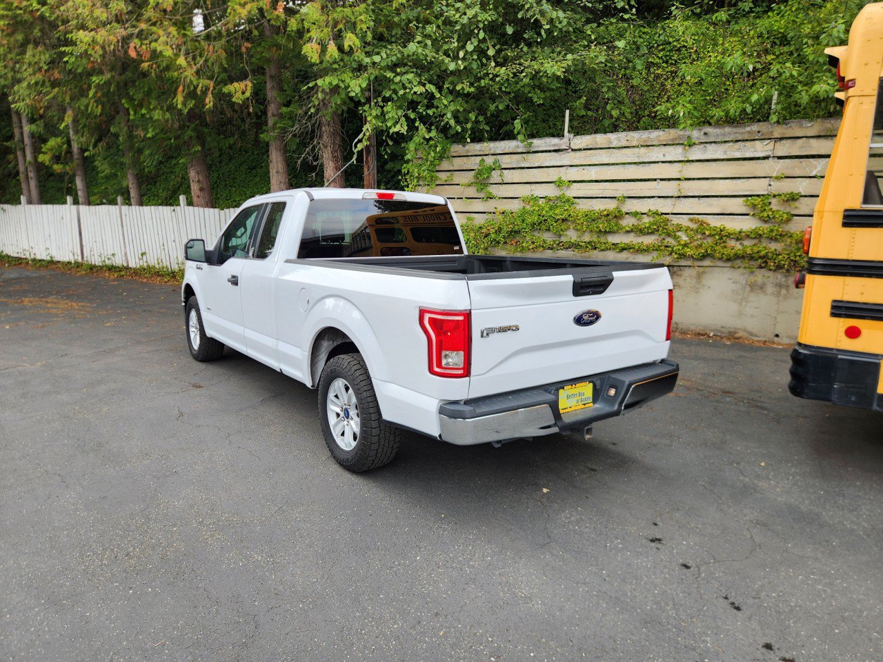 Used 2015 Ford F150 XLT w/ Equipment Group 301A Mid RWD image 19