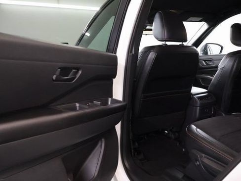 Used 2023 Nissan Pathfinder Rock Creek AWD/4WD image 27