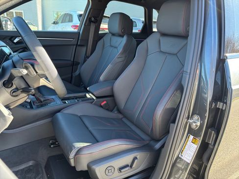 Certified 2025 Audi Q3 2.0T Premium Plus w/ Premium Plus Package image 30