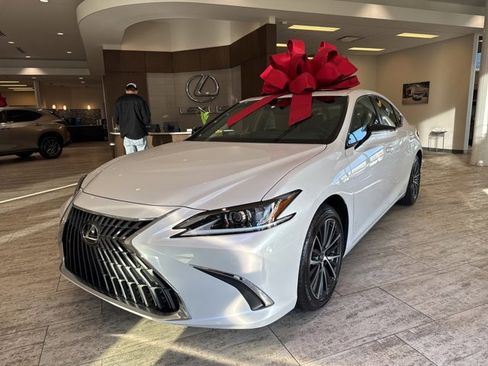 New 2025 Lexus ES 350 w/ Premium Package image 3