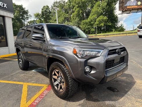 Used 2021 Toyota 4Runner TRD Off-Road Premium image 4