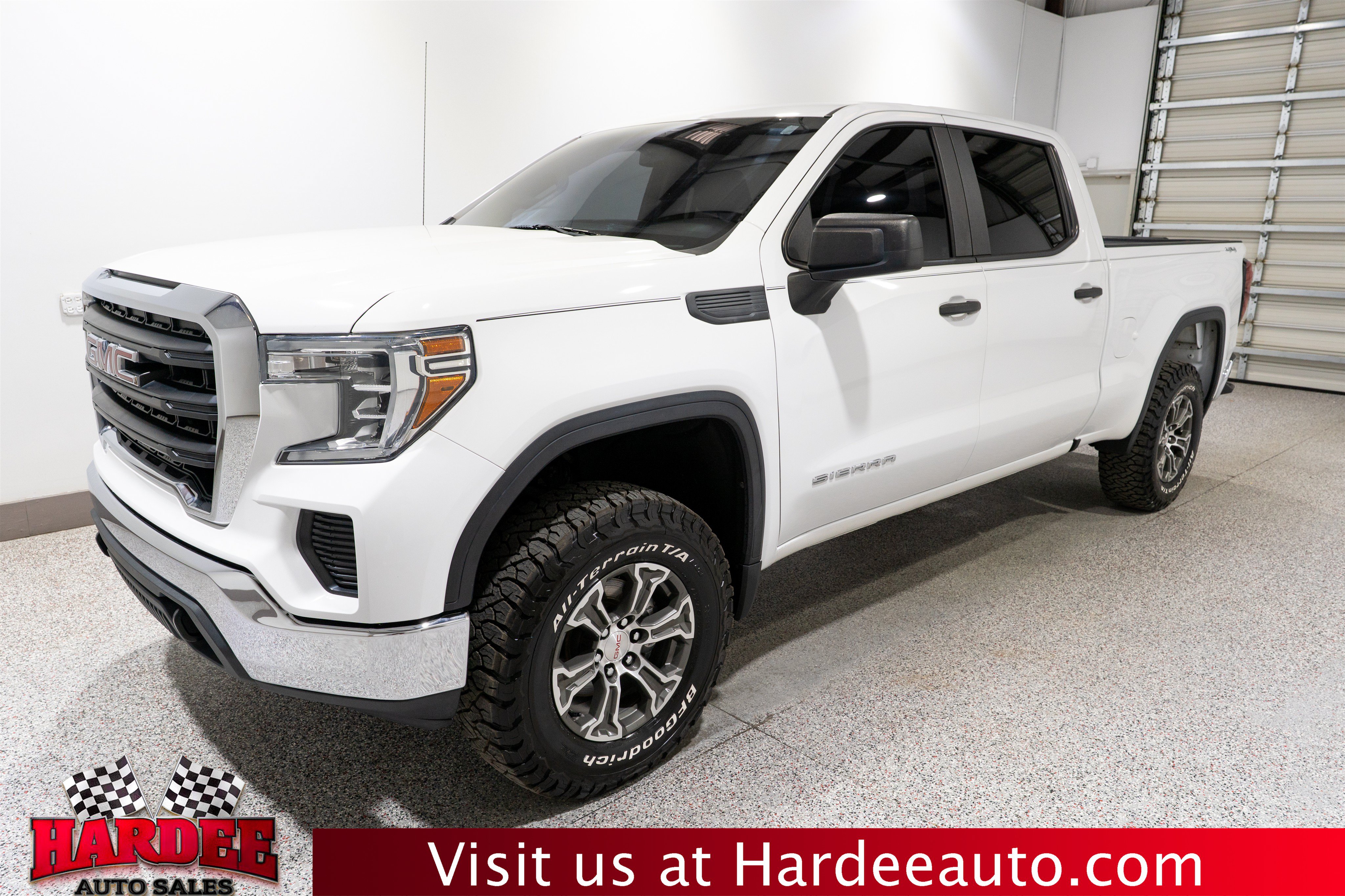 Used 2020 GMC Sierra 1500 4x4 Crew Cab w/ Sierra Value Package image 2