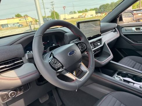 New 2026 Ford Explorer ST-Line image 30