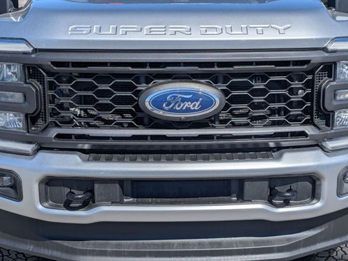 Used 2023 Ford F350 Lariat w/ Sport Appearance Package image 10