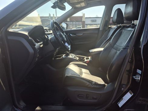 Used 2018 Nissan Rogue SL w/ Premium Package AWD/4WD image 17