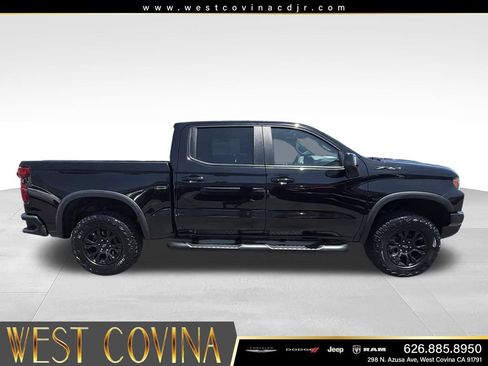 Used 2023 Chevrolet Silverado 1500 ZR2 w/ Technology Package AWD/4WD image 12