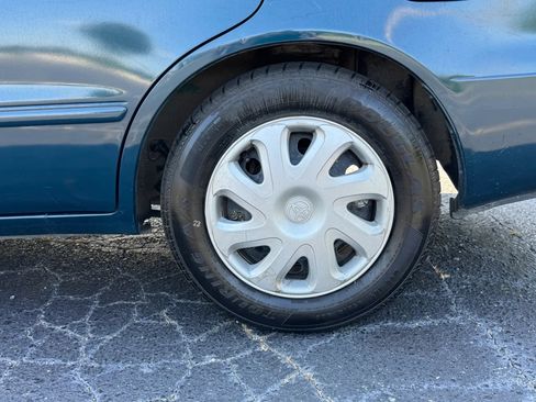 Used 2002 Toyota Corolla S FWD image 3