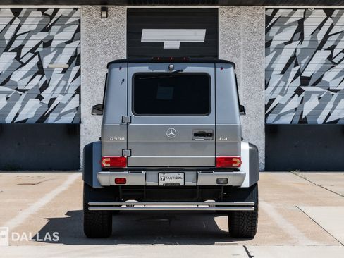Used 2018 Mercedes-Benz G 550 Squared image 14