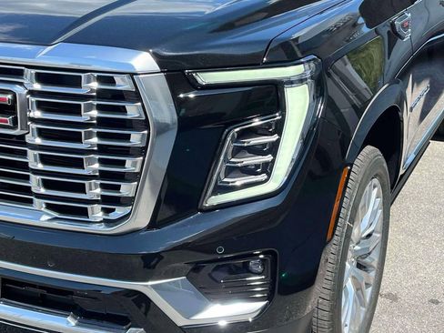 New 2026 GMC Yukon XL Denali AWD/4WD image 9