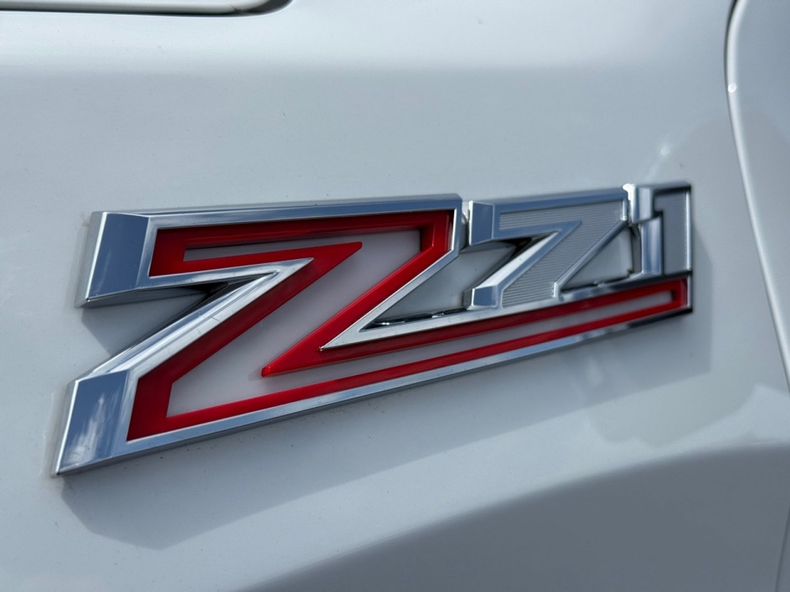 Used 2023 Chevrolet Silverado 1500 LTZ w/ LTZ Convenience Package II AWD/4WD image 40
