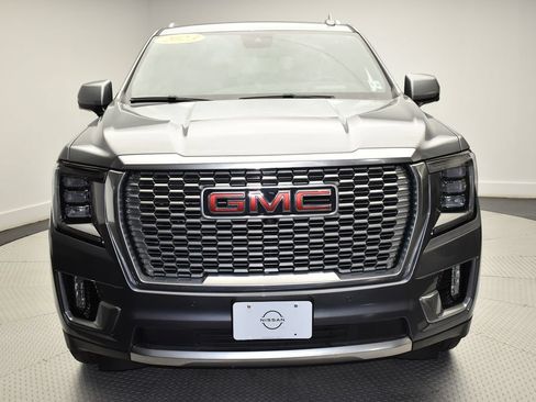 Used 2023 GMC Yukon Denali AWD/4WD image 2