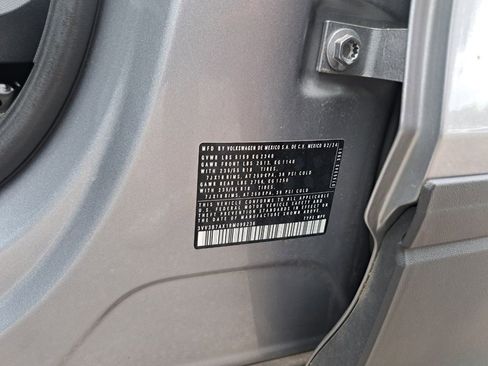 Used 2024 Volkswagen Tiguan SE FWD image 27