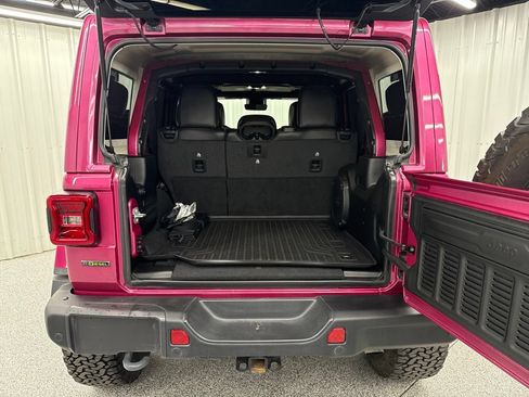 Used 2021 Jeep Wrangler Unlimited Rubicon AWD/4WD image 8