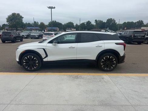 Used 2024 Chevrolet Blazer EV RS AWD/4WD image 10